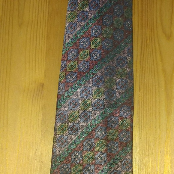 GUC RARE VINTAGE VALENTINO SILK TIE - Picture 5 of 7